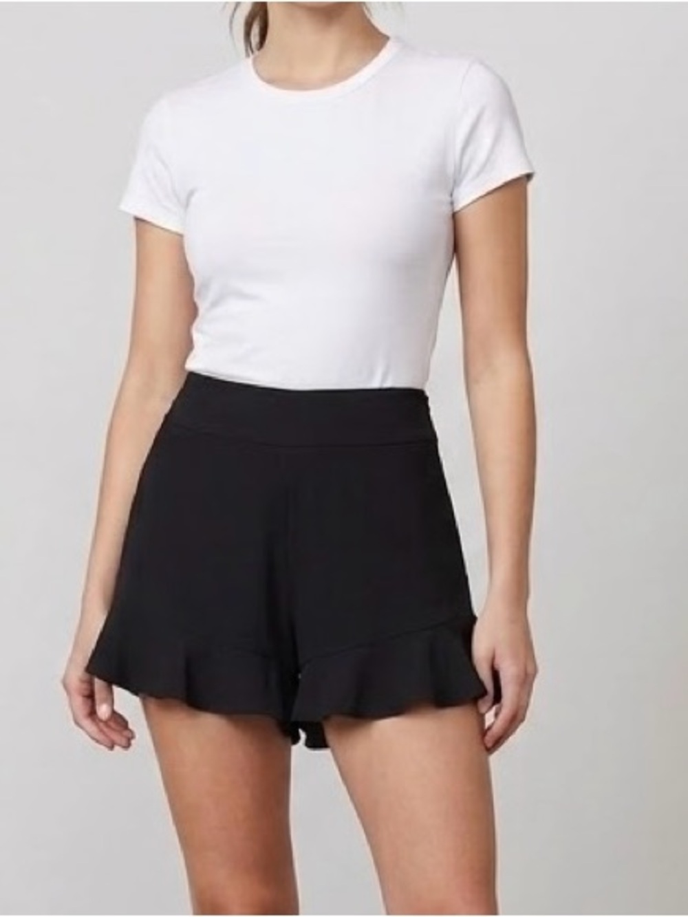 Anthropologie Maeve Size 10 Black Ruffle Hem Skirty Shorts